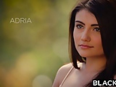 BLACKED Premier interracial pour la beauté Adria Rae