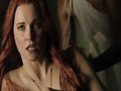 Lucy Lawless nue dans la série Spartacus