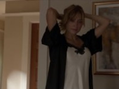 Sasha Alexander baise du matin dans Shameless