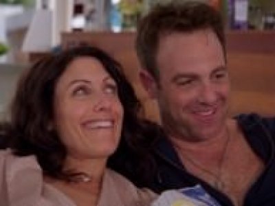 Lisa Edelstein sexy dans la série Girlfriends Guide to Divorce