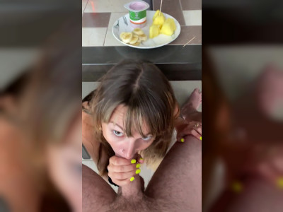 breakfast comes with a blowjob