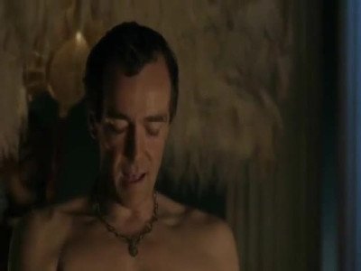 Lucy Lawless nue dans la série Spartacus