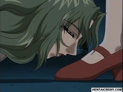 Bébé hentai en laisse
