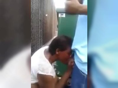 Crackhead blowjob