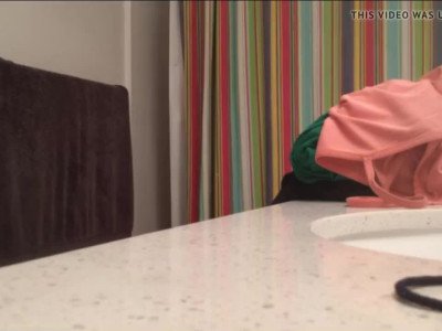 Un invité a été vu en train de se doucher
