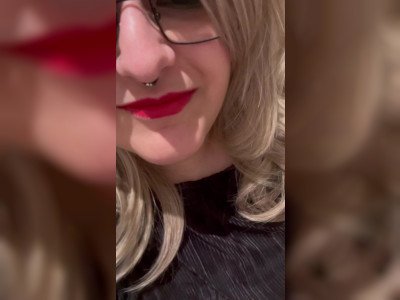 Masturbation dans des toilettes publiques
