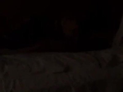 Mon ami m'aide à filmer en train de baiser ma copine chinoise dans un hôtel.