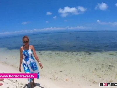Fellation en plein air avec une jeune fille HD