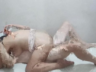 Femme pinay bbw ride big European cock