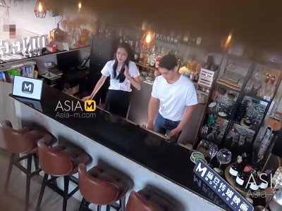 Restaurant de salopes - Yuan Zi Chang - MDWP-0007 - Vidéo porno Asie
